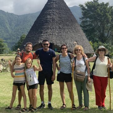 flores Komodo tour